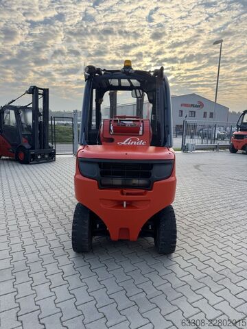  Linde H30T-02