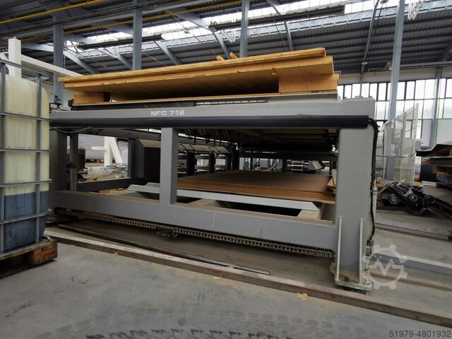 Průchozí vnoření CNC pracovního centra Biesse Excel NBC 712 X1-S