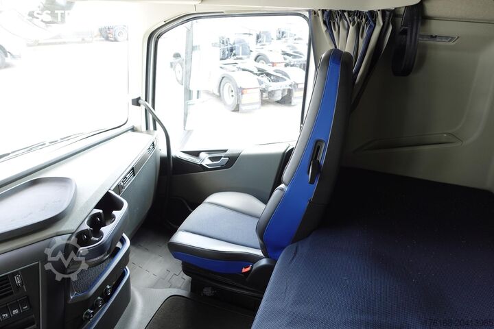 Standard-Zugmaschine VOLVO FH 460 Globetrotter XL i-Save