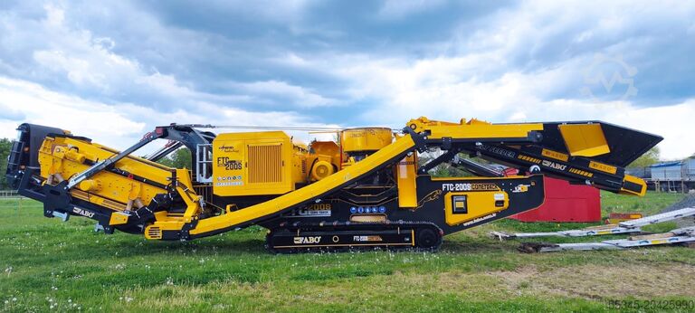 Mobiele breekinstallatie / Zeefinstallatie FABO Mobile Crushing Plant Mobile Crushing and Screening Plant