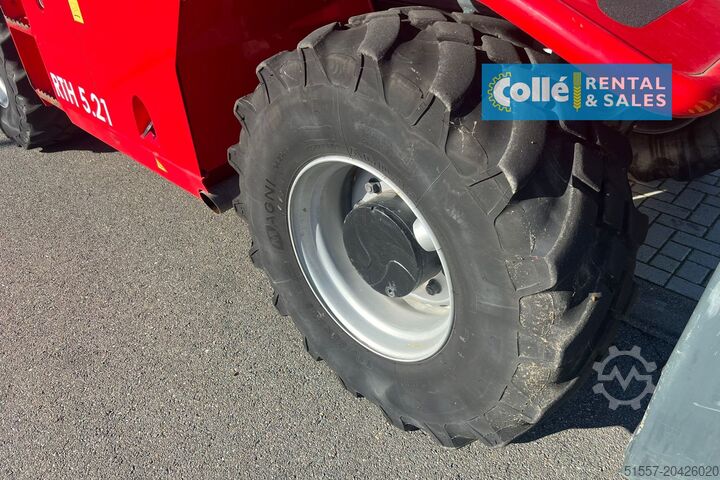 Telescopische lader MAGNI RTH 5.21