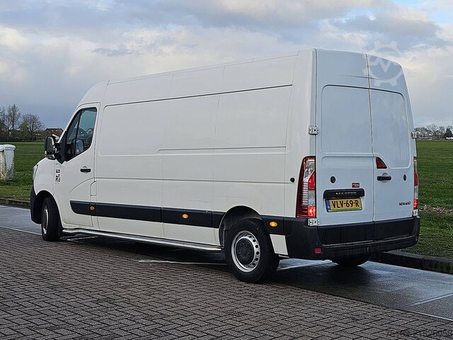 High-roof van RENAULT MASTER 2.3 L3H2 Maxi Navi Euro6