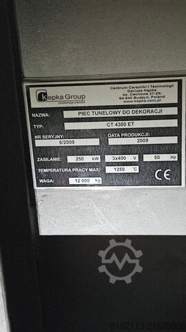 Tunnel kiln for firing ceramics  