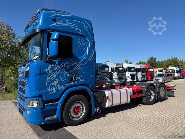Truck chassis SCANIA R520 6X2*4 Fahrgestell V8/LENKACHSE/Retrader/Alu