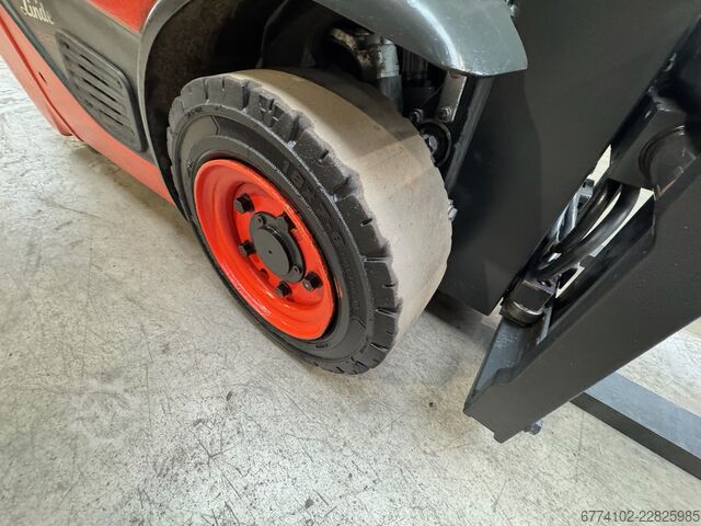 Elektrisch – 3 wielen Linde E12-386-02--EK + Ladegerät 3550
