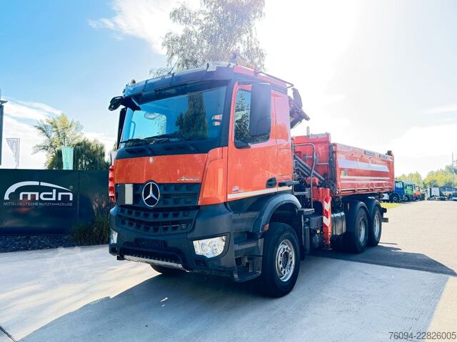Camião basculante MERCEDES-BENZ Arocs 2642 6x4 Meiller Kipper KRAN FUNK