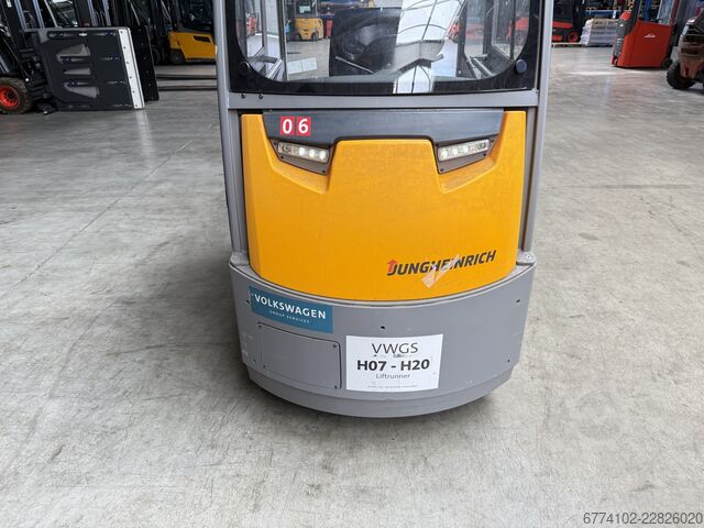 Ρυμουλκούμενοι ελκυστήρες Jungheinrich EZS 570--EK--V0264