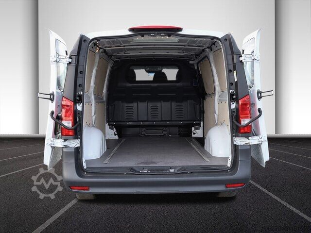 Customized van Mercedes-Benz Vito116CDI KA lang,Automatik,Klima,Facelift
