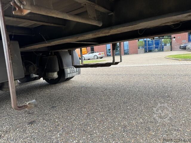 Pół-niskie obciążenie Meert Semi Curtainside / SAF / Double Tires