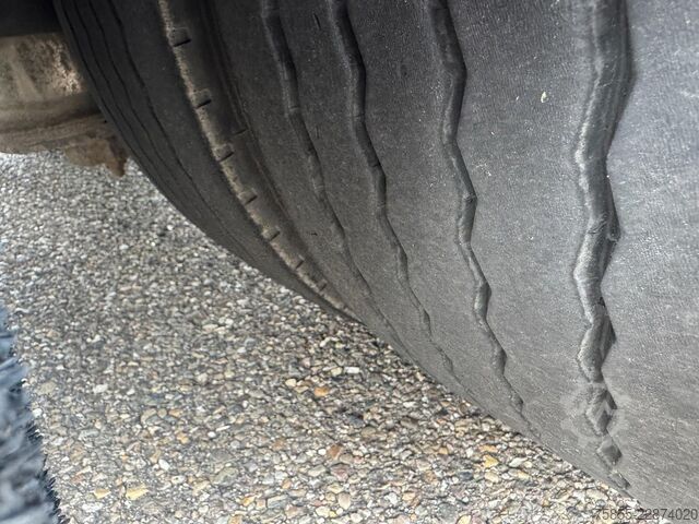 Pół-niskie obciążenie Meert Semi Curtainside / SAF / Double Tires
