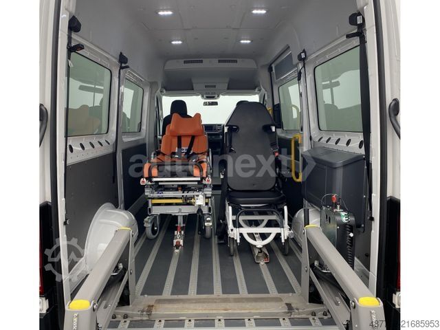 Minibus VW Crafter 35 Rollstuhl-Lift *LIEGE/TRAGESTUHL* KAM