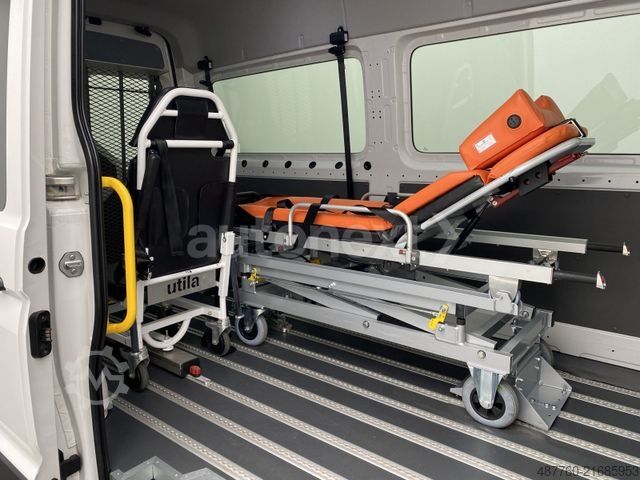 Minibus VW Crafter 35 Rollstuhl-Lift *LIEGE/TRAGESTUHL* KAM