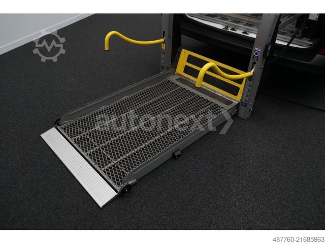Minibus VW Crafter 35 Rollstuhl-Lift *LIEGE/TRAGE* KAMERA