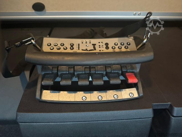 Valník MERCEDES-BENZ Actros 2545 LLnR 6x2/4 Kran Hiab Funk Standklima