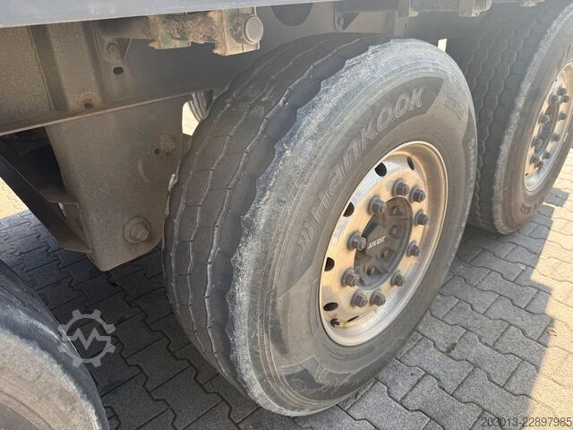 Kiperska poluprikolica KEMPF SKM 35/3 Kippauflieger 3 Achse