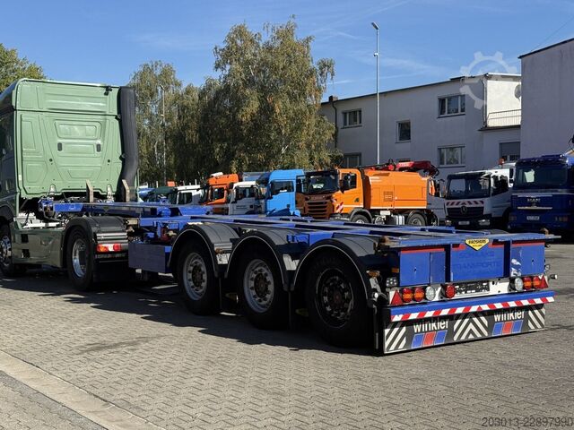 Poluprikolica za izmjenjive sanduke BROSHUIS MFCC-HD L2C8 Containerauflieger