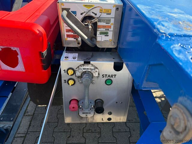 Poluprikolica za izmjenjive sanduke BROSHUIS MFCC-HD L2C8 Containerauflieger