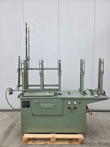 Podajnik  do strugarki HOWIAL 