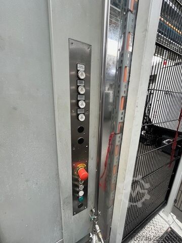 Centro de maquinação vertical CHIRON DZ15KWM HS
