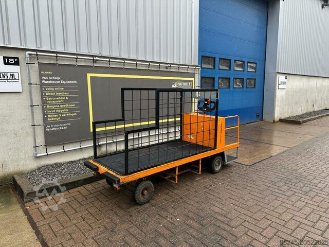 VS-22484 Elektro trekker transporter Translift TLD600 carnavalswagen TRANSLIFT TLD600