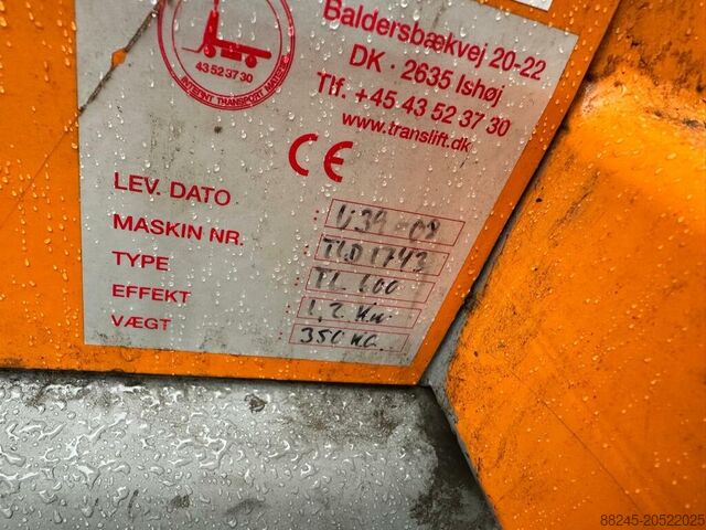 VS-22484 Elektro trekker transporter Translift TLD600 carnavalswagen TRANSLIFT TLD600