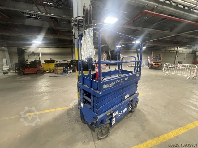 Scissor Lift UPRIGHT MX-19
