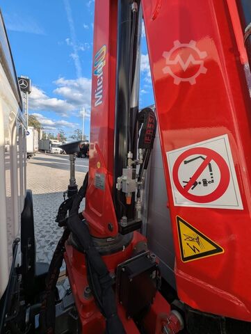 Mobilní jeřábové vozidlo Fuso Canter 9C18 Fassi M40 Pritsche 4,5 m
