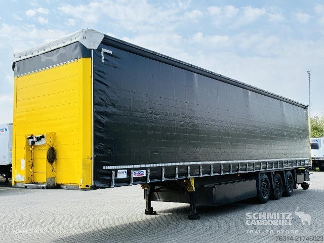 Semirremolque abierto con toldo Schmitz Cargobull Curtainsider Standard Getränke
