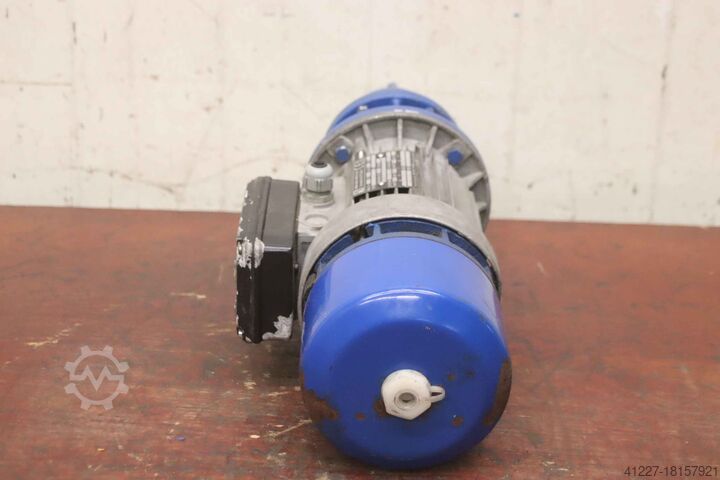 Motorreductor 0,25 kW 120 tpm MGM BA 71A4