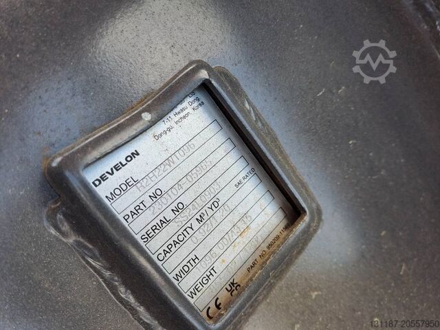 Pelle sur chenilles Develon DX 225 LC-7M (UNUSED, mulitple units available)