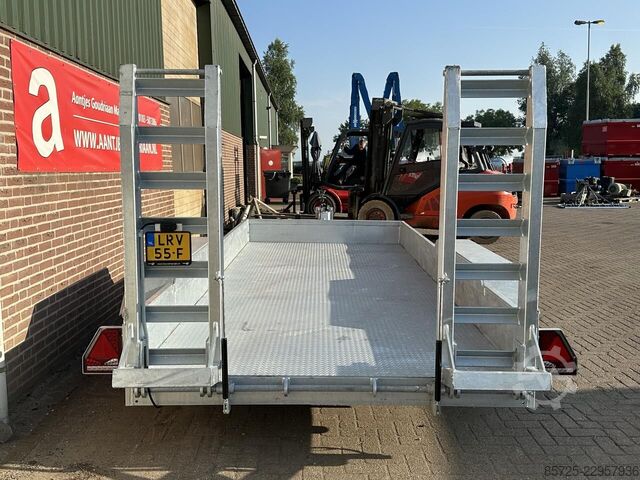 Machine transporter  