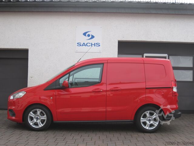 Skåpbil Ford Courier Limited Navi Kamera 2xSchiebetür