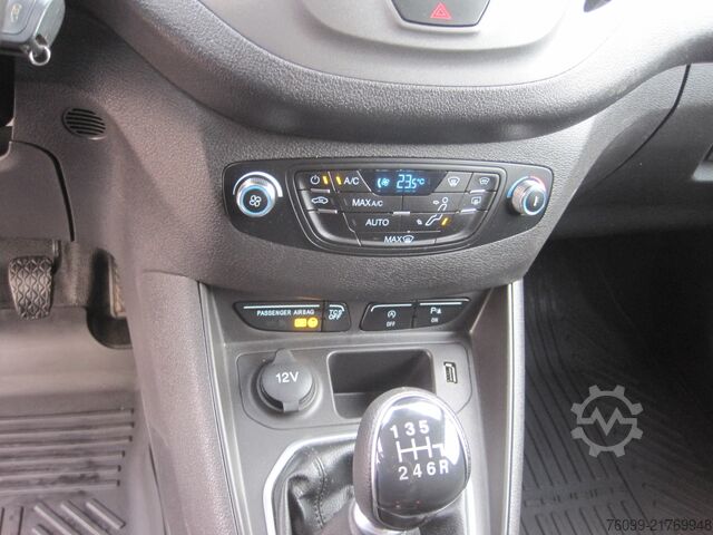 Skåpbil Ford Courier Limited Navi Kamera 2xSchiebetür