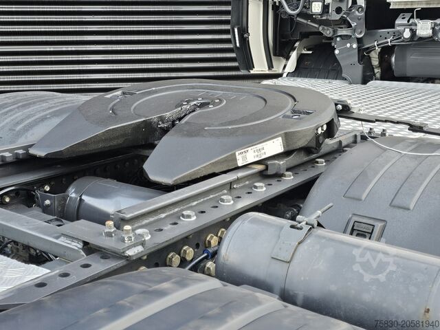 Padrão-SZM Scania S660 V8 6x2 BOOGIE / RETARDER / FULL AIR / 2 TANKS