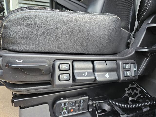 Padrão-SZM Scania S660 V8 6x2 BOOGIE / RETARDER / FULL AIR / 2 TANKS