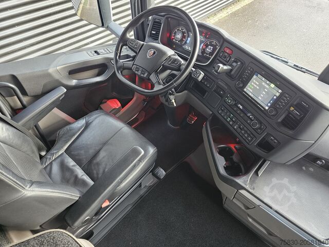 Standart-SZM Scania S660 V8 6x2 BOOGIE / RETARDER / FULL AIR / 2 TANKS