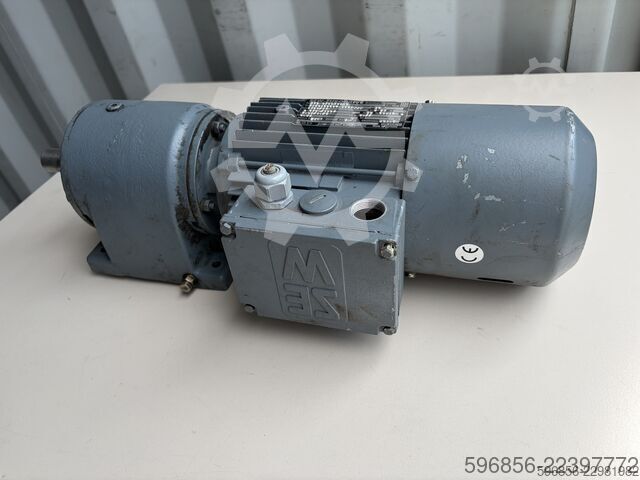  Motoreduktor SEW-EURODRIVE R40 DT80K4/BMG 0,55 kW 53 obr./min Hamulec 230 V 3