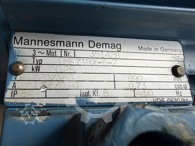 Mannesmann Demag UMF71BX-6-7 S040-B5 0,25 kW 64 obr./min i=14