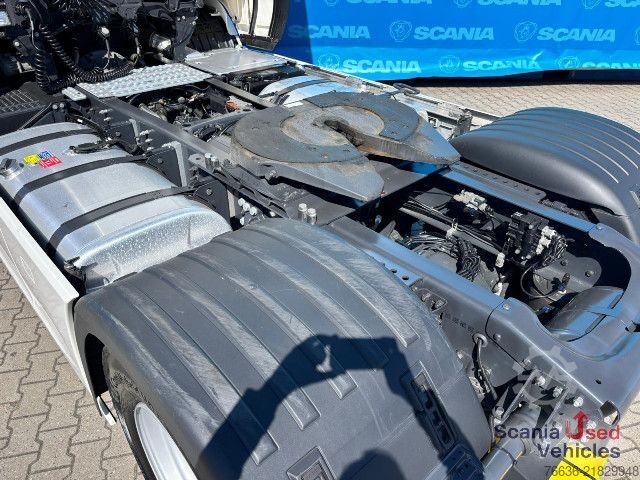 Standard dragbil Scania R 460 A4x2NA DIFF-L RETARDER P-AIRCO VECTO 3