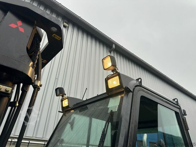 VS-22526 LPG triplex 5 tons gaffeltruck Mitsubishi FG50K med 2 gaffelspreder MITSUBISHI FG50K 2