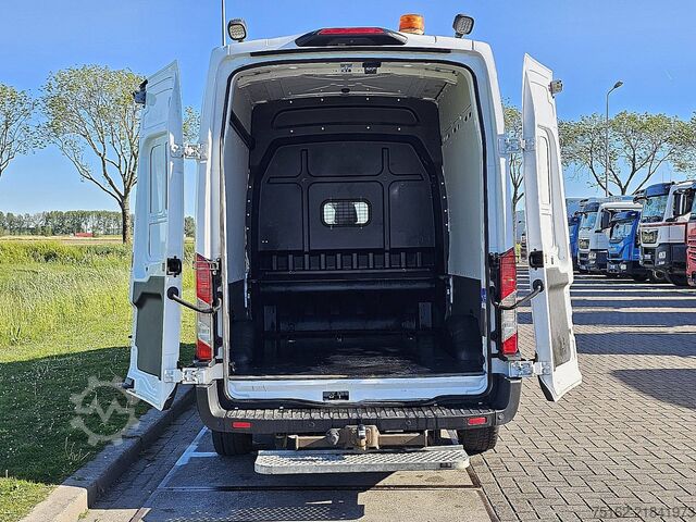 Bestelauto FORD TRANSIT 2.0 L3H3 Dubbele Cabine!