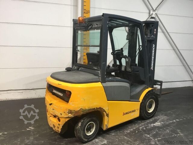 Diesel vorkheftruck Jungheinrich DFG425