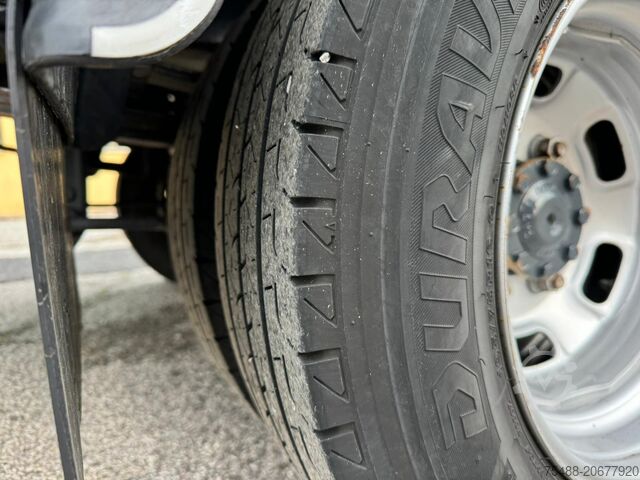 Σταθερή καρότσα 4x2 Iveco DAILY 35-160