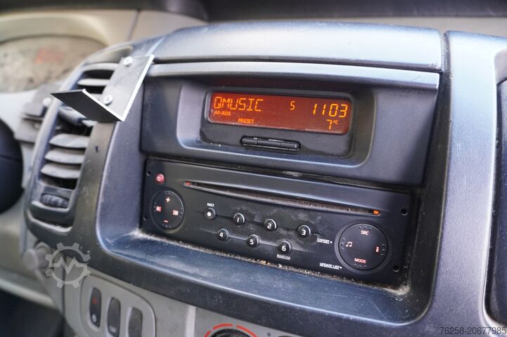 Delivery van Renault Trafic 1.9 dCi 100PK - Airco - Trekhaak - Impe...