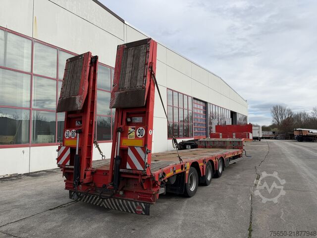 Reboque de plataforma rebaixada Kässbohrer LB3E  3 Achs Satteltieflader, komplett überfahrbar