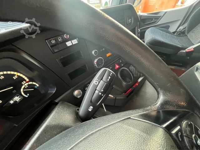 Ladbil med lad MERCEDES-BENZ Antos 2542 6x2 Pritsche Kran Palfinger PK 18002.