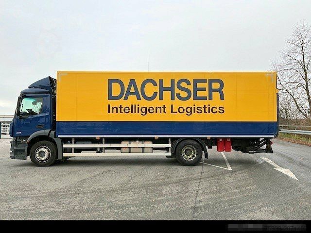 Șasiu de camion MERCEDES-BENZ Actros 1832 L Koffer LBW 1,5t+Koffer 8,1m+Klima