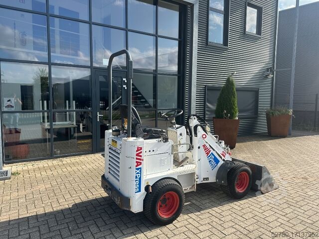 Radlader Knikmops 100