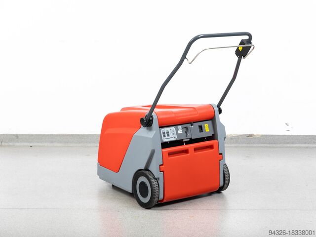 Hako B500 veegmachine NIEUWE BATTERIJEN Hako Sweepmaster B500 - 2016y - NEW BATTERIES