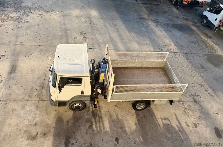 Truck with fixed body Nissan ECO T 100